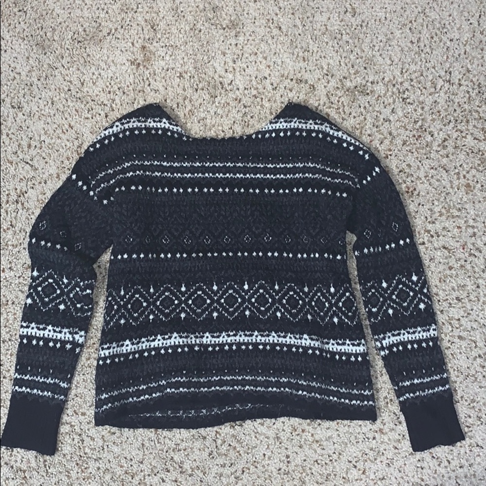 American Eagle Sweater